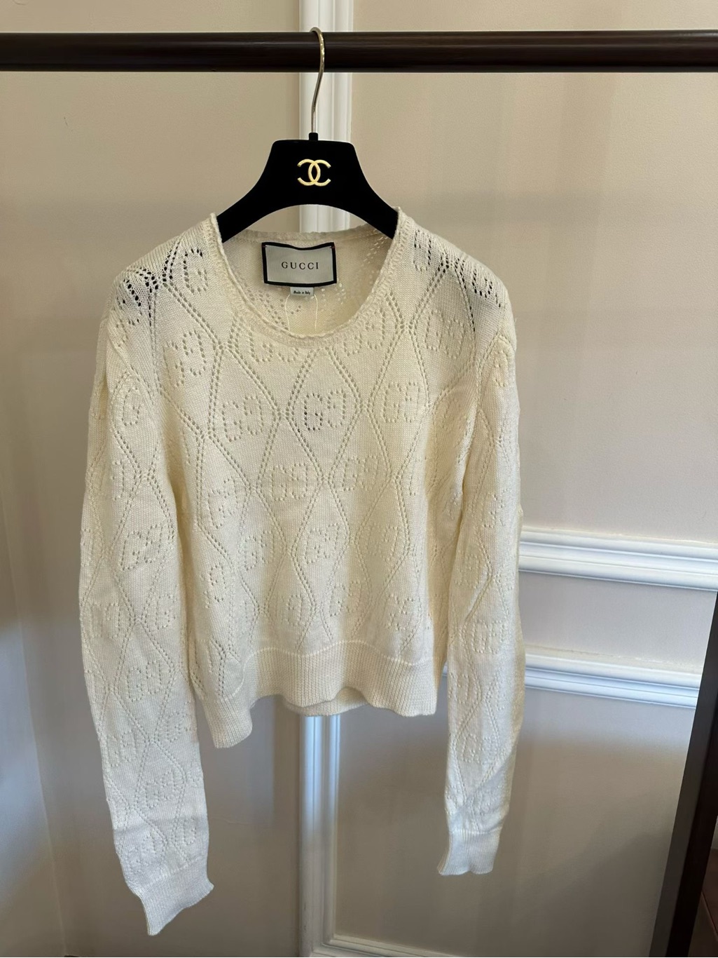 Steal Gucci Cream Open-Weave Logo Crewneck Sweater